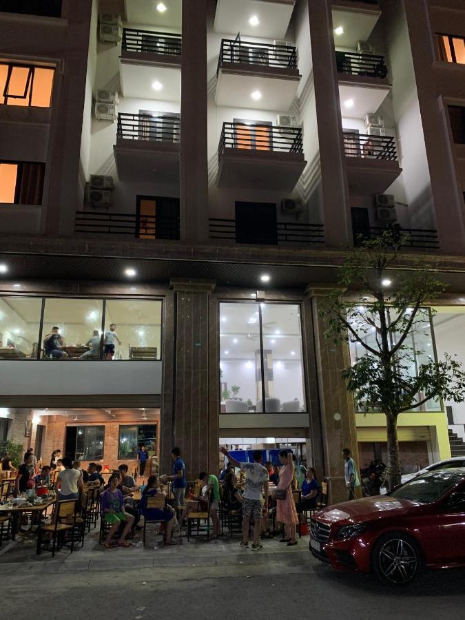 Khách Sạn Biển Xanh Royal, Sầm Sơn Exterior foto